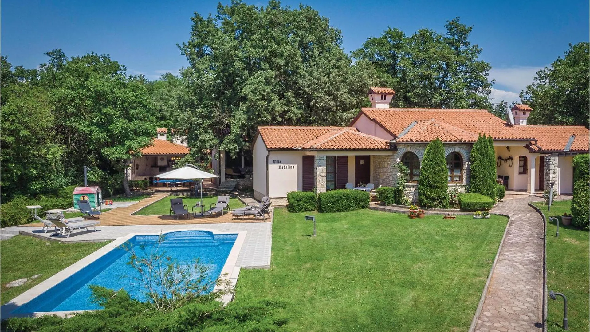 Awesome Home In Belavici With Sauna Hreljici Holiday home