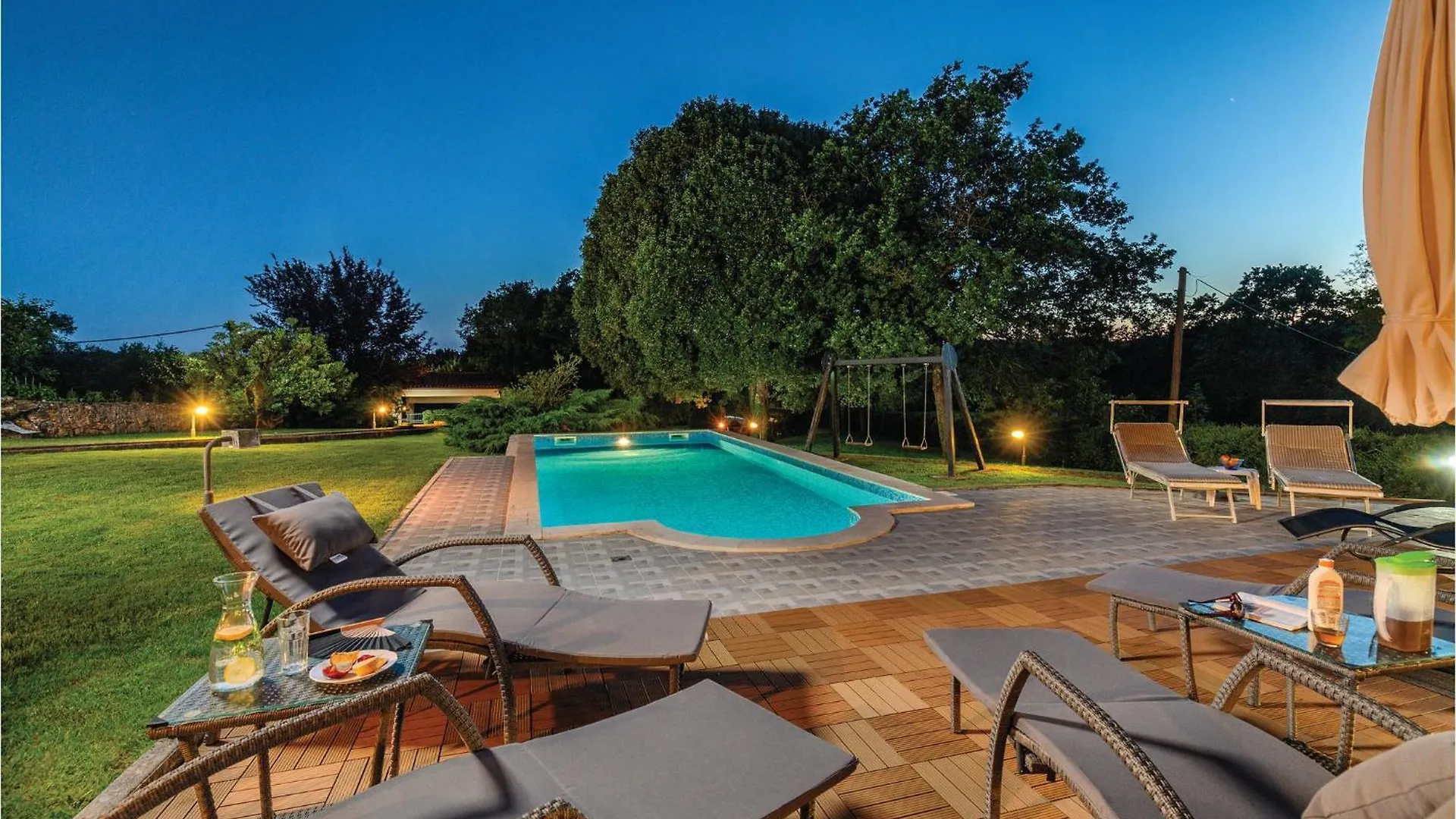 Awesome Home In Belavici With Sauna Hreljici