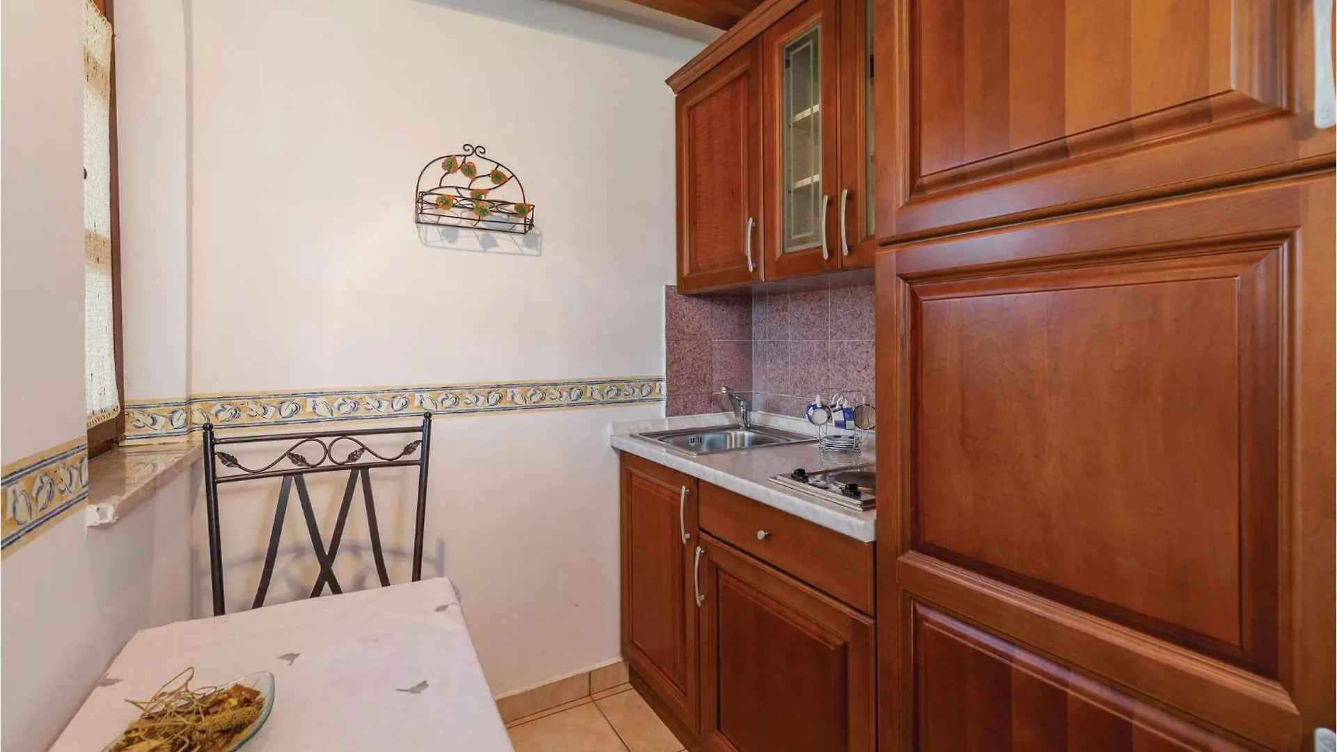 Awesome Home In Belavici With Sauna Hreljići Croatie
