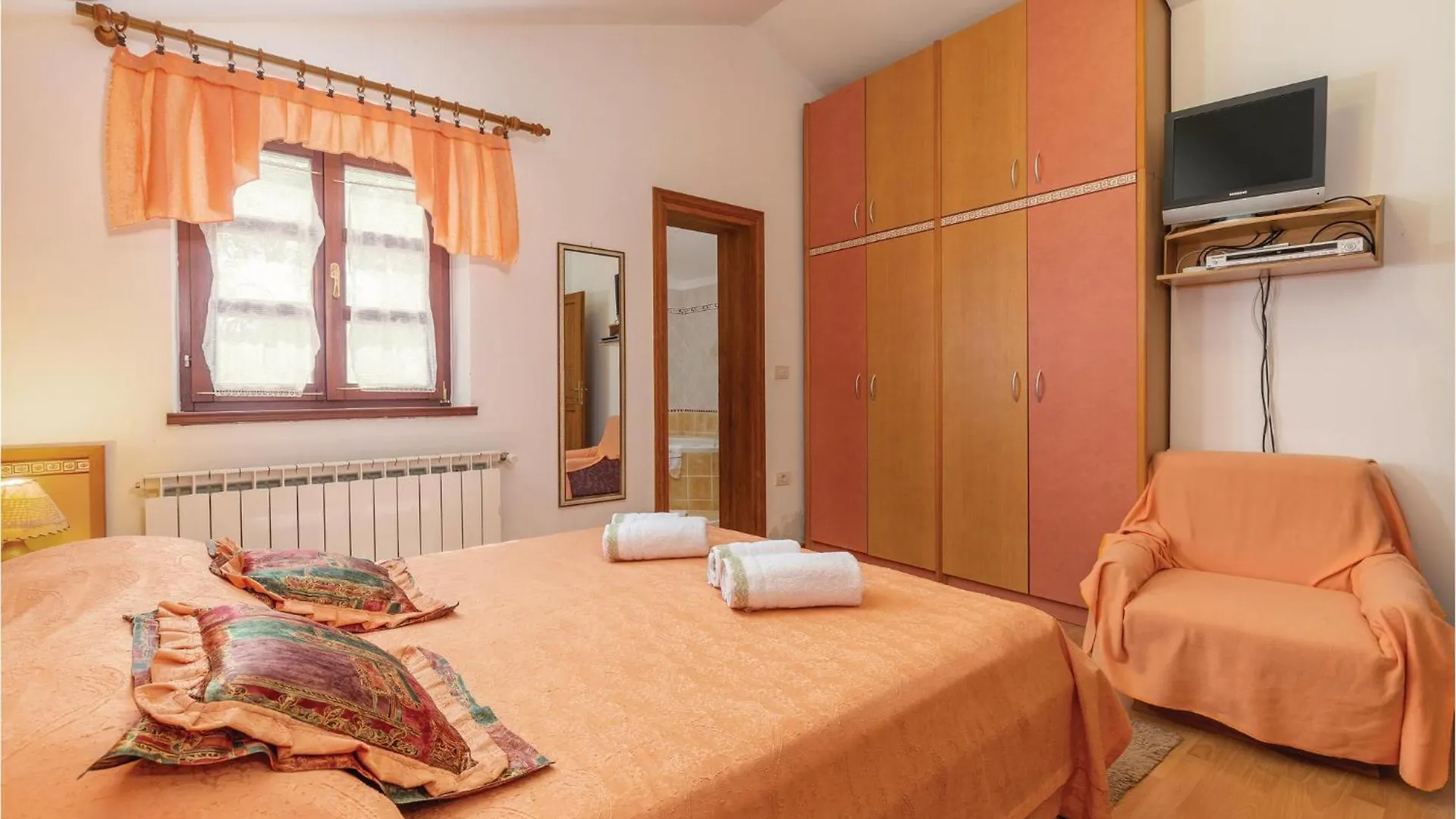 Awesome Home In Belavici With Sauna Hreljici