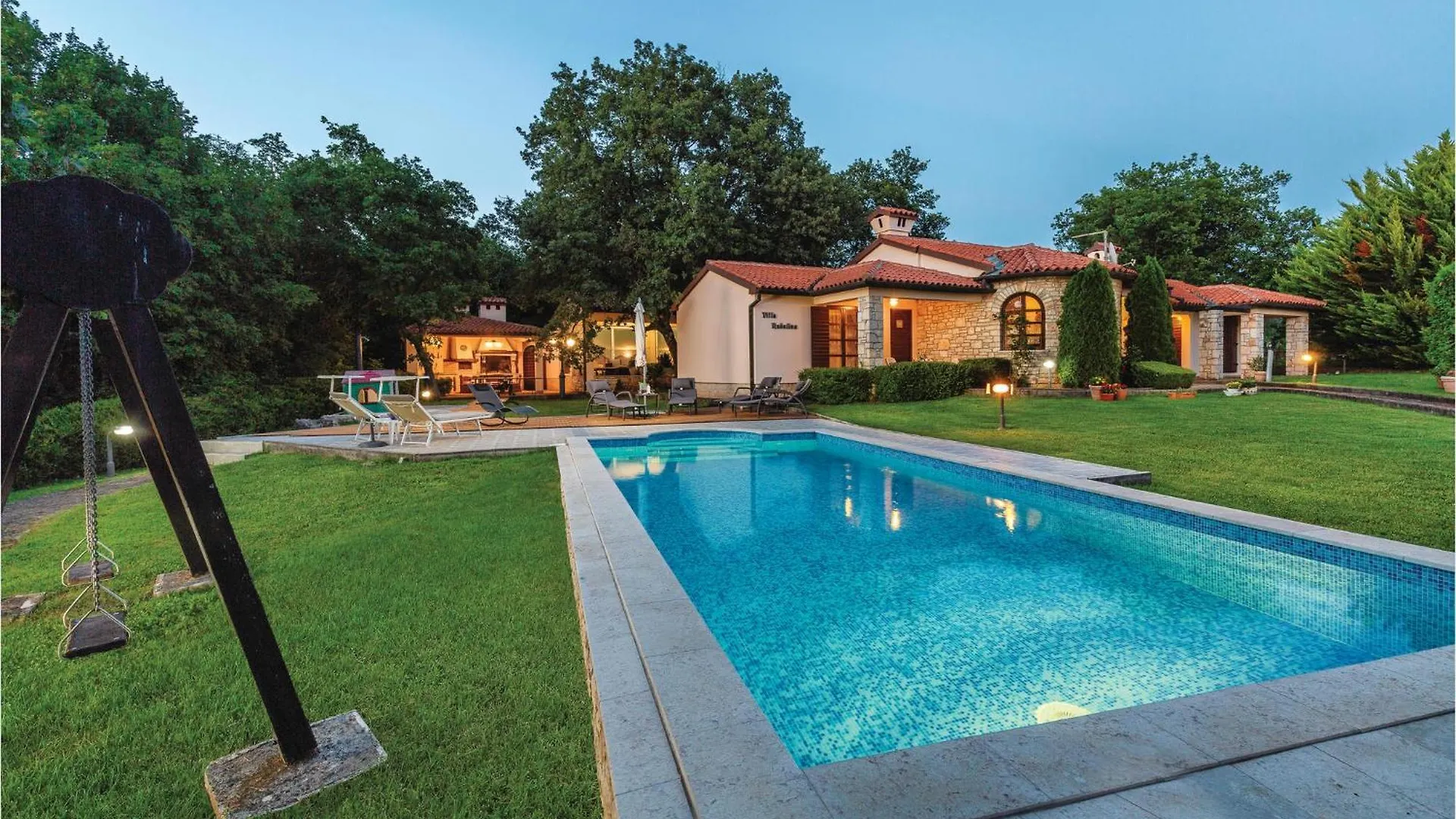 Awesome Home In Belavici With Sauna Hreljici